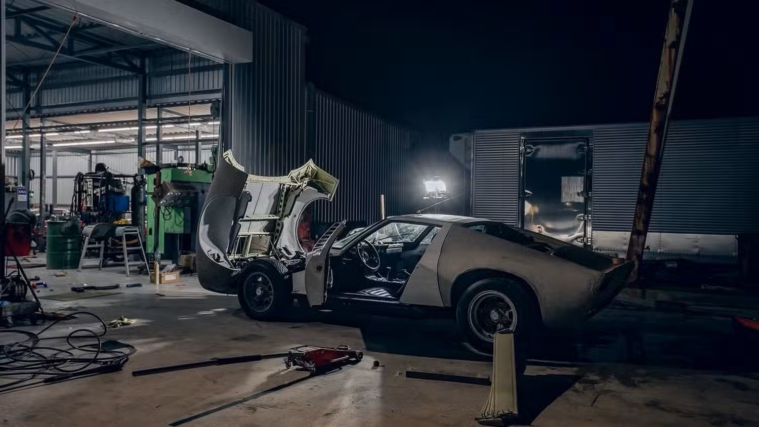 Liberty Walk's Lamborghini Miura