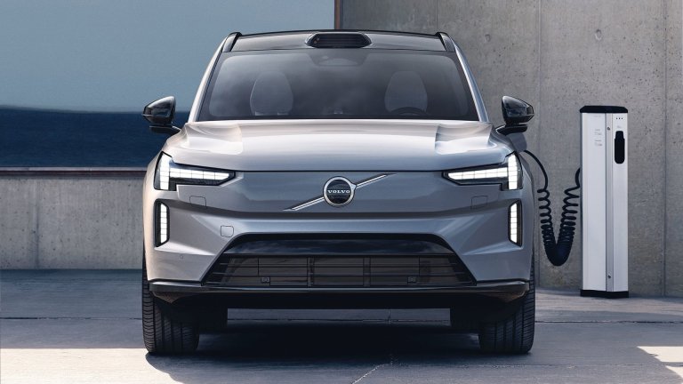 Volvo and Polestar Are Retrofitting EVs With New Supercomputer Chips for Free