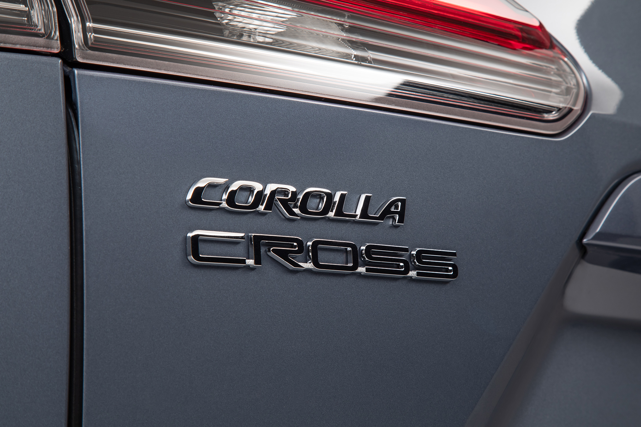 message-editor%2F1622609421777-2022_toyota_corolla_cross_celestite_006.jpg