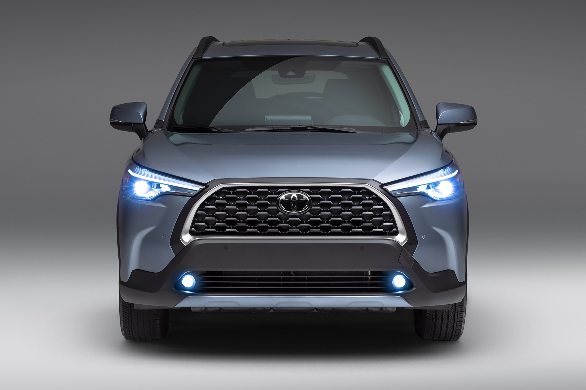 message-editor%2F1622609426768-2022_toyota_corolla_cross_celestite_002.jpg