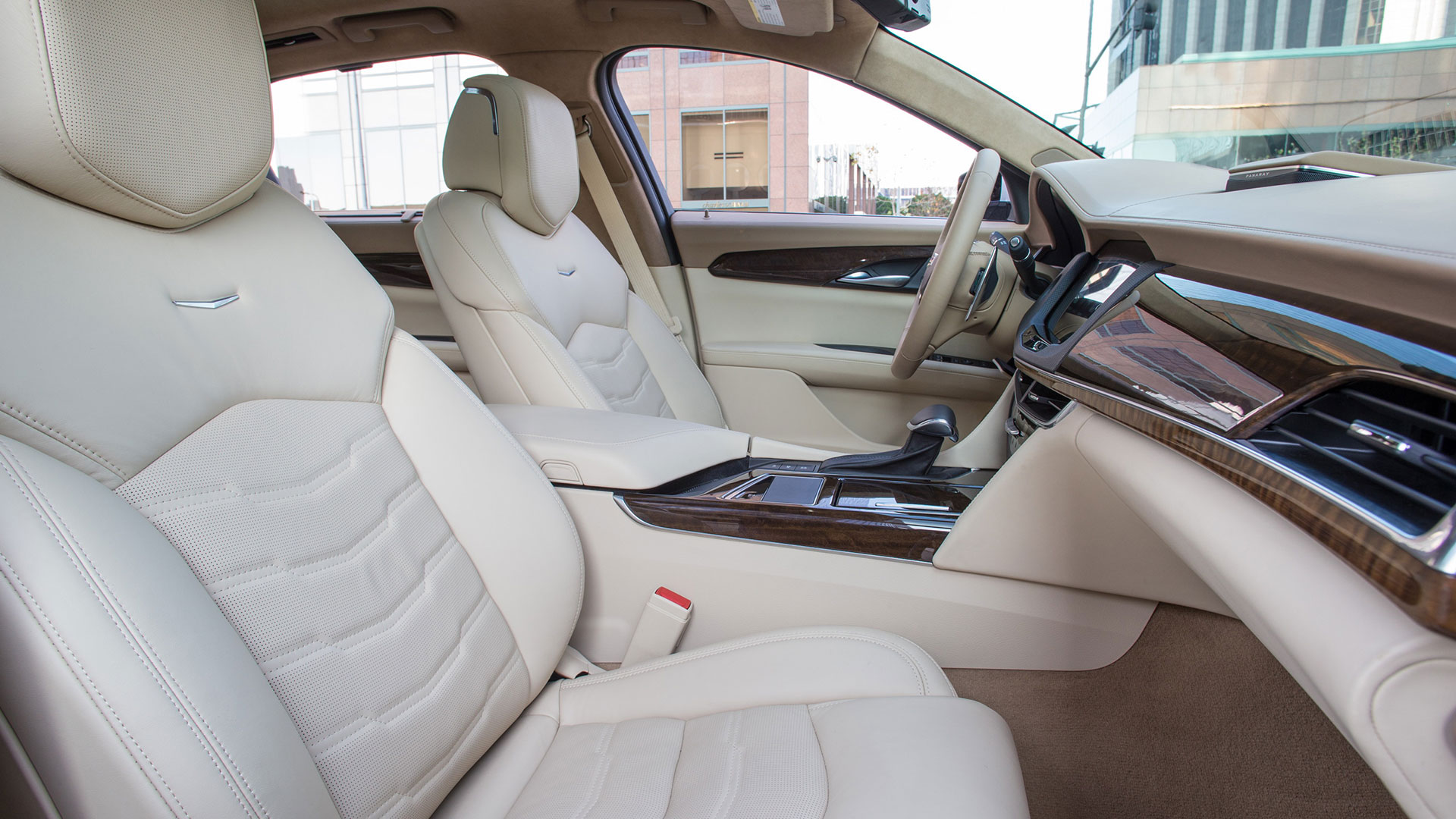 2016cadillacct6review_gal_8.jpg