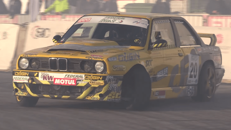 Watch a 580-HP V8-Powered BMW E30 3 Series Drift Car Do Its Thing