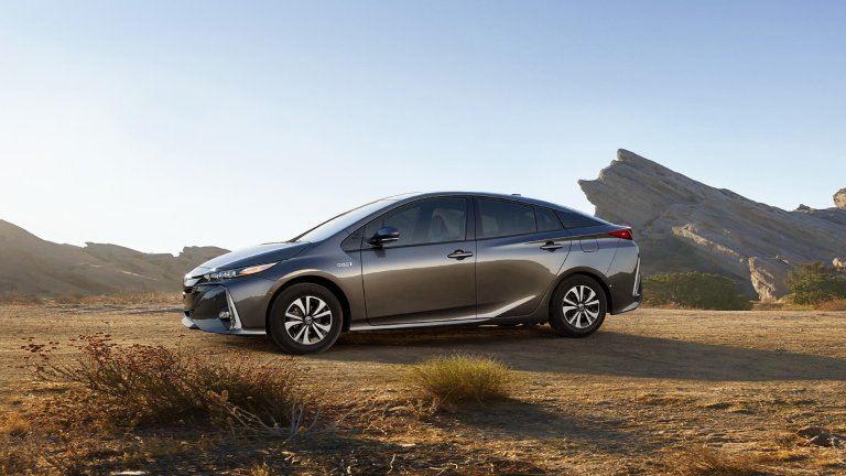 Toyota’s Chairman Appears Unimpressed by Recent Tesla Hype