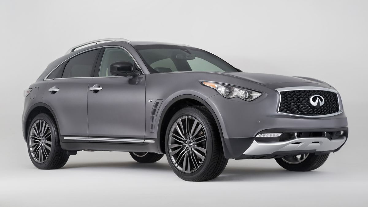 message-editor%2F1513194339067-2017_infiniti_qx70_limited_01.jpg