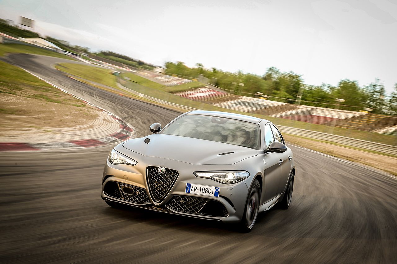 message-editor%2F1529001862339-180614_alfa-romeo_orax5865.jpg