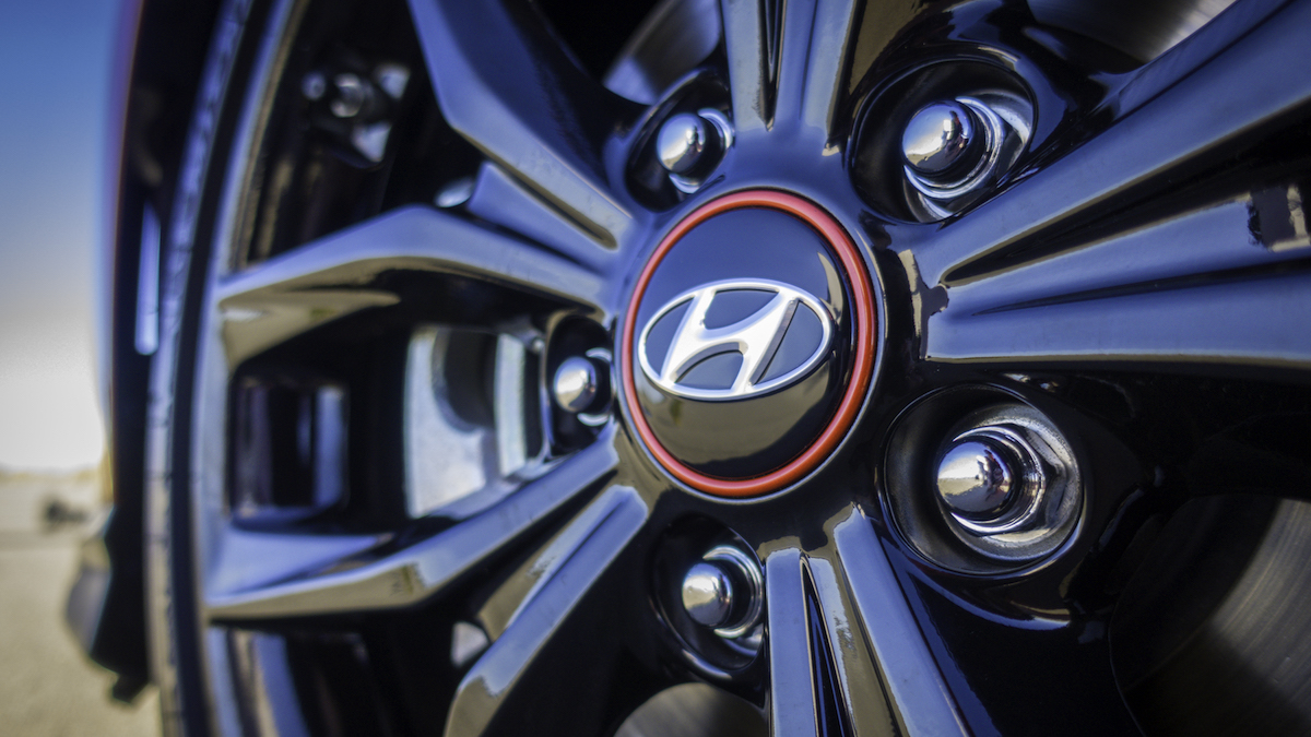 message-editor%2F1535660295552-veloster_wheel.jpg
